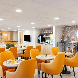 Residhome Aeroport Lägenhetshotell