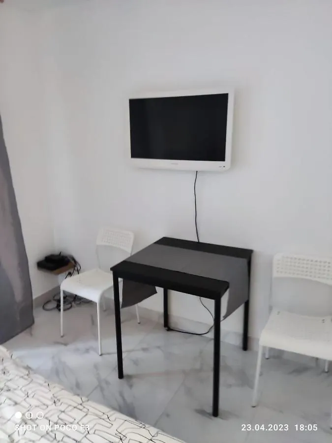 Studio Riqier Nice 0*,  France